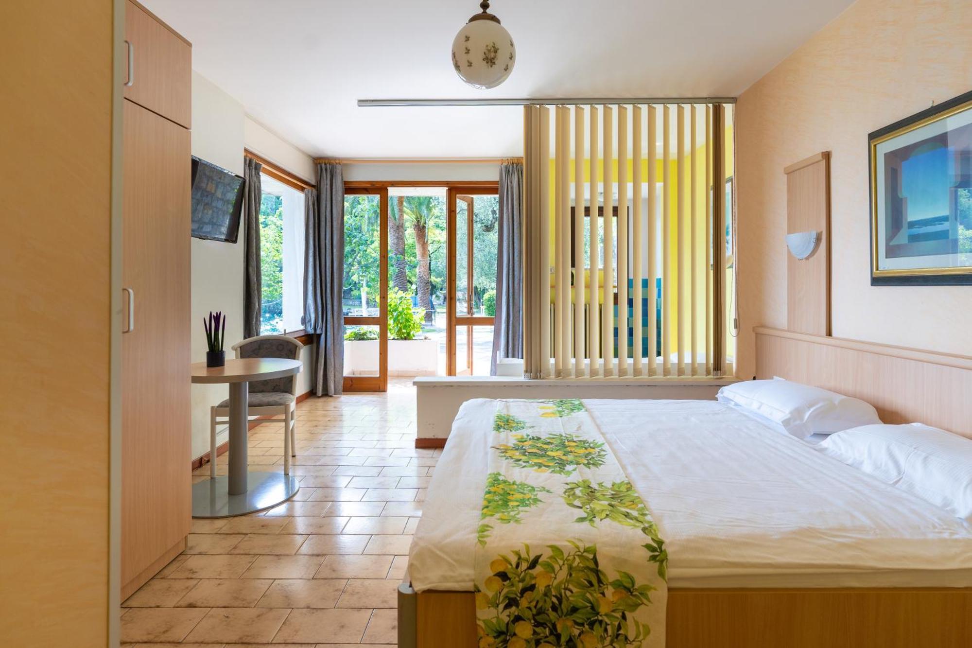 Hotel Forbisicle تينيالي المظهر الخارجي الصورة