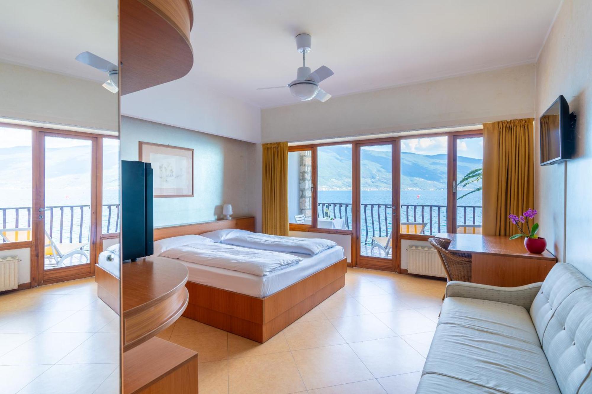 Hotel Forbisicle تينيالي المظهر الخارجي الصورة